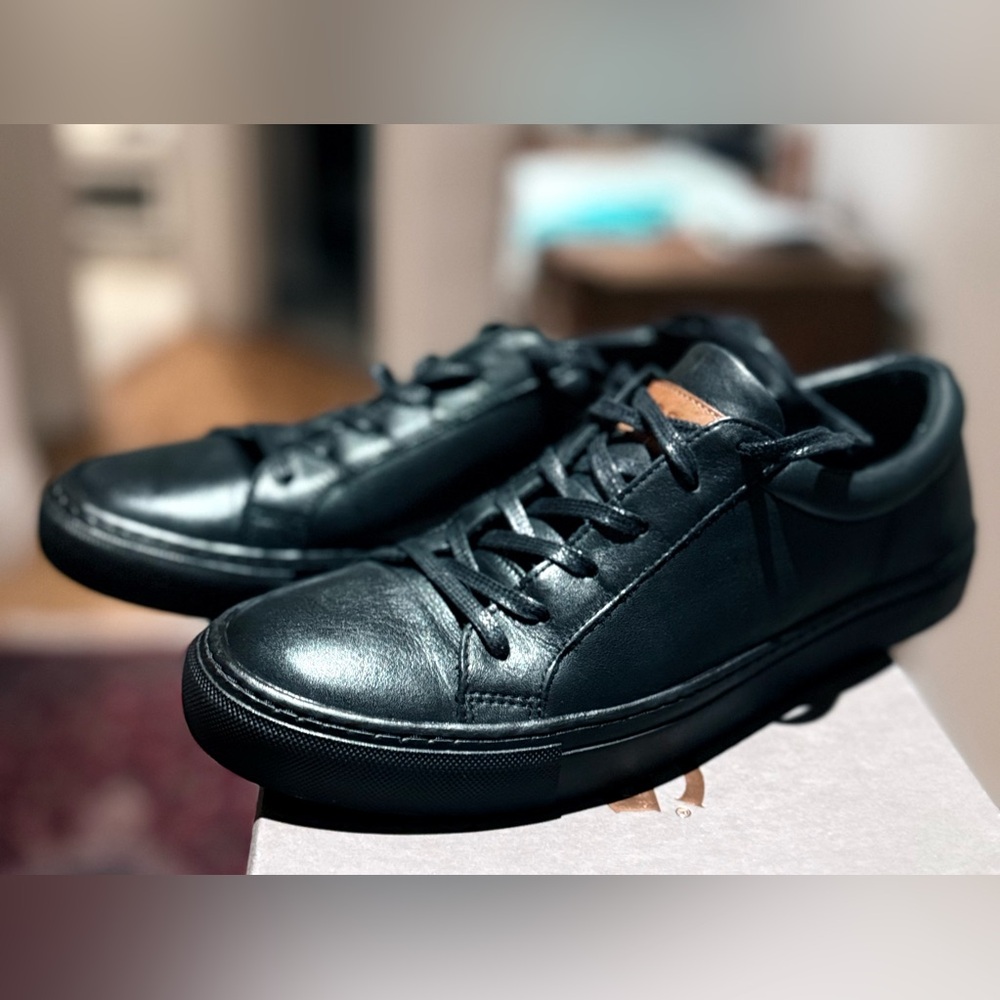 RUDSAK Men’s size 10, Euro 43, Black Sneakers. Never worn. Brand New! No box.